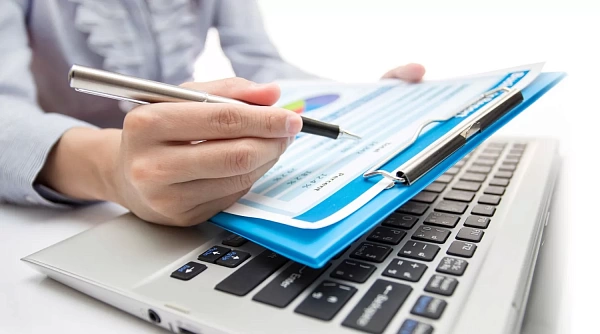 Консультация по отгрузочной отчетности: как сохранить статус в реестре Минпромторга без штрафов