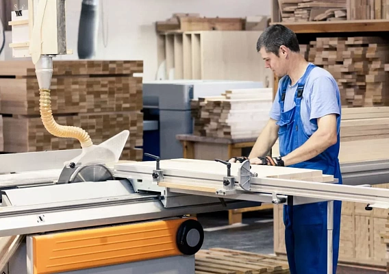 Как сменить адрес производства без потери статуса в реестре Минпромторга: инструкция от Торгс