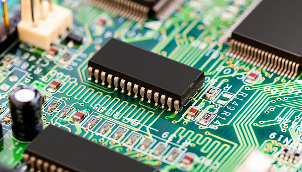 Как избежать исключения из реестра Минпромторга: стратегия защиты для производителей