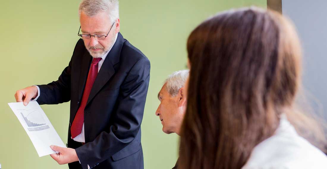 Чем наша команда экспертов может вам помочь?